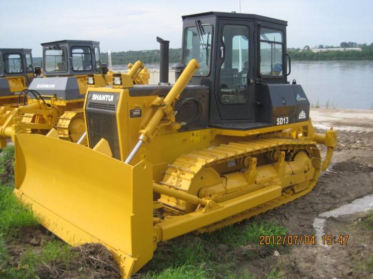 Бульдозер SHANTUI SD13 в наличии!  Амурская область