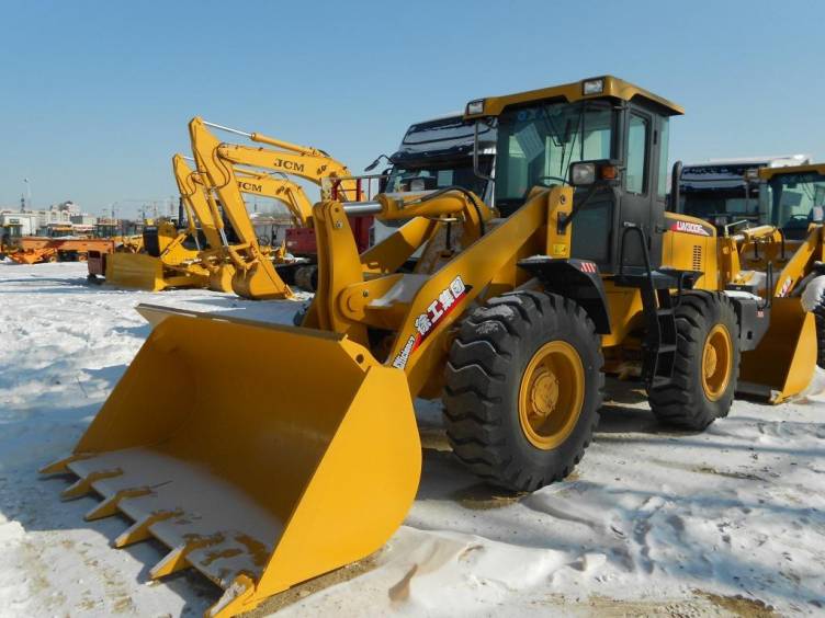 Фронтальный погрузчик XCMG LW300F  Амурская область