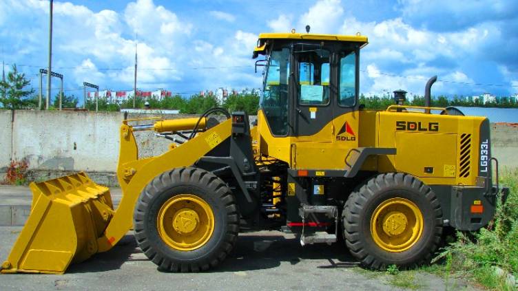 В наличии фронтальный погрузчик SDLG LG933L  Амурская область