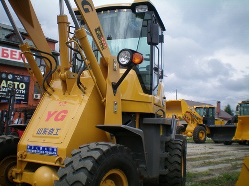 Продам фронтальный погрузчик YIGongZL20  Москва