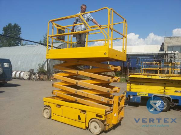 Ножничный подъемник Haulotte Compact 12  Нижний Новгород