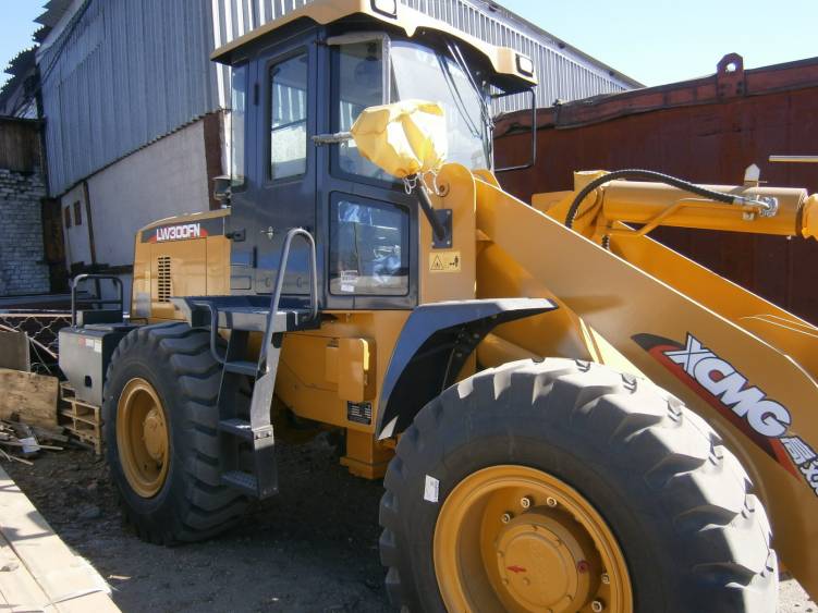 Фронтальный погрузчик xcmg LW300FN в наличии  Якутия