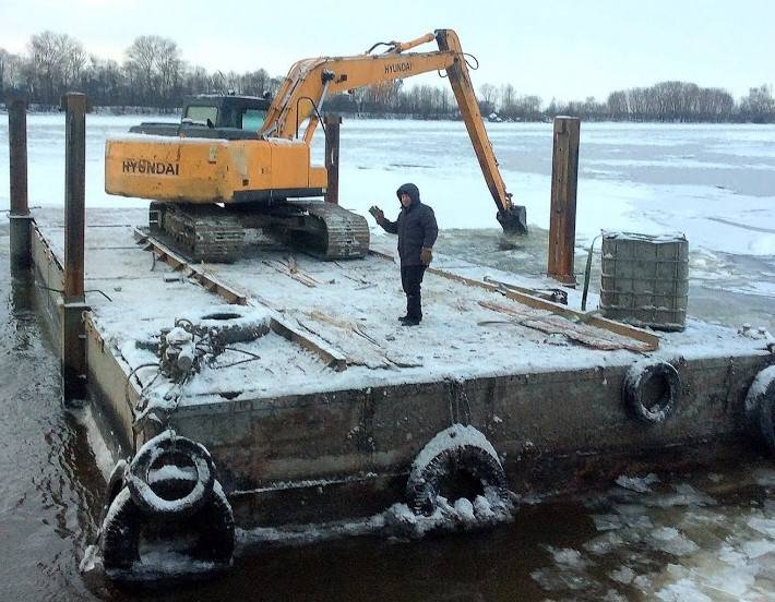 Продам экскаваторный понтон Экскаваторный понтон, понтон для экскаватора, понтон, экскаватор, земснаряд, дноуглубление Санкт-Петербург