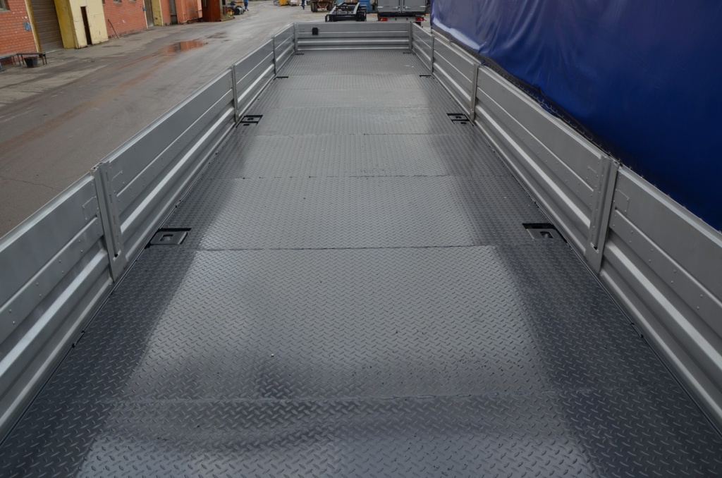 Бортовой полуприцеп Тонар 974614 полуприцеп,полуприцепы,gjkeghbwtg,gjkeghbwtgs,тонар Москва