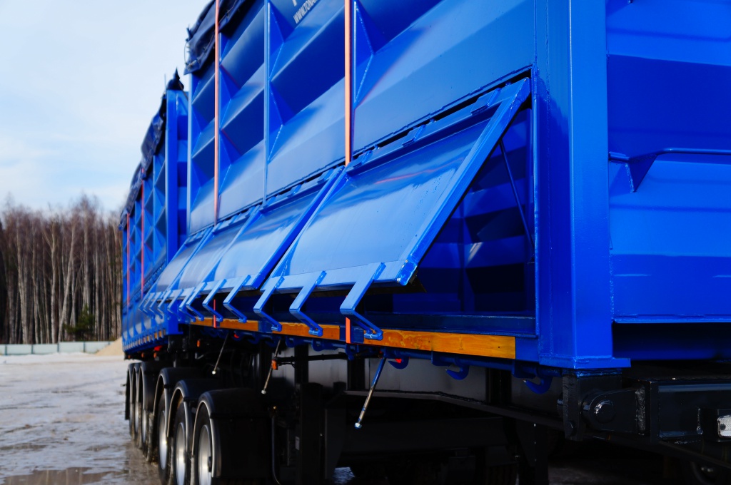 Зерновоз Тонар 95411 с боковой выгрузкой полуприцеп,полуприцепы,gjkeghbwtg,gjkeghbwtgs,тонар Москва