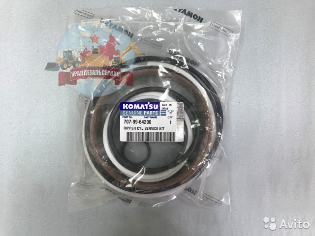 Р/к г/ц перекоса рыхлителя 707-99-64200 на D275A-5  Екатеринбург