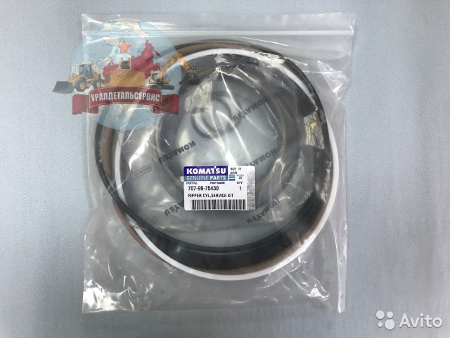 Р/к г/ц перекоса рыхлителя 707-99-75430 на D355A-3  Екатеринбург