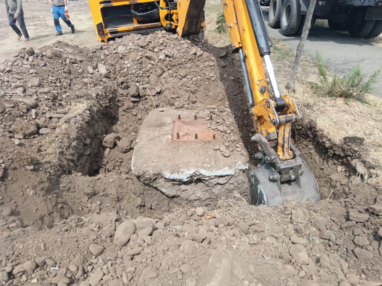 Услуги экскаватора - погрузчика  Краснодарский край